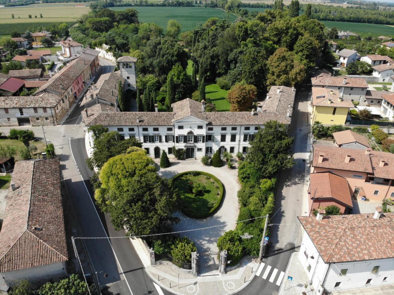 Villa Di Tissano Eksteriør billede